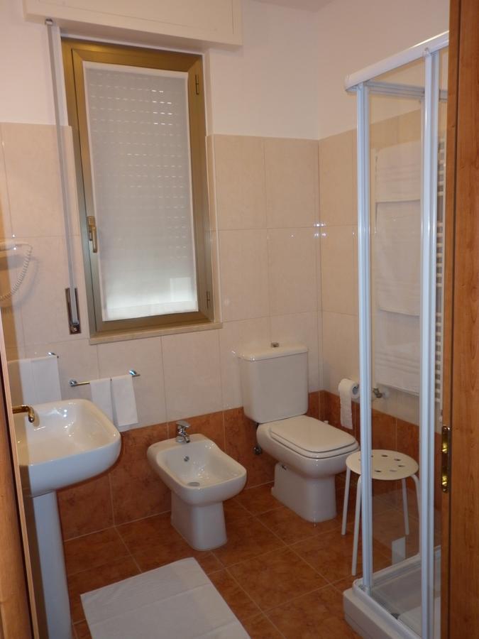 Hotel Gf Cesano Boscone Εξωτερικό φωτογραφία