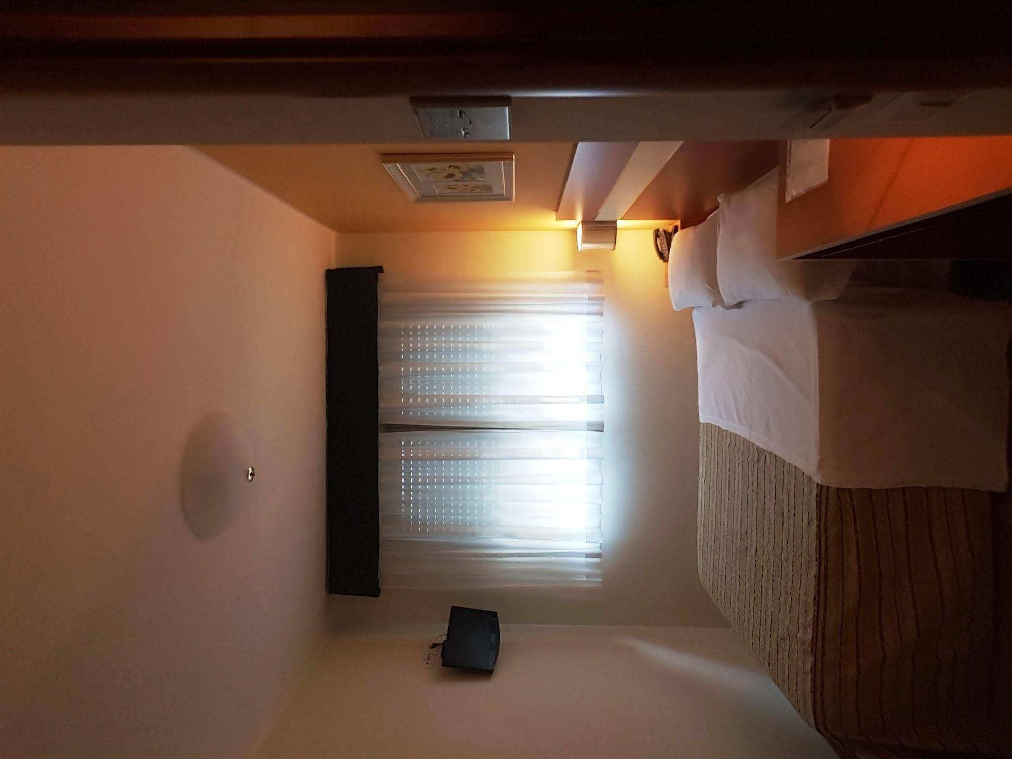 Hotel Gf Cesano Boscone Εξωτερικό φωτογραφία